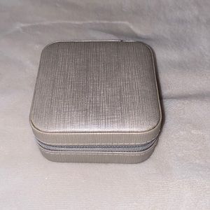 Traveling Jewelry case